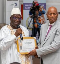 Dr Sekou Kouressy Condé President de l'ONASURE et Boubacar Yacine Diallo President de la HAC